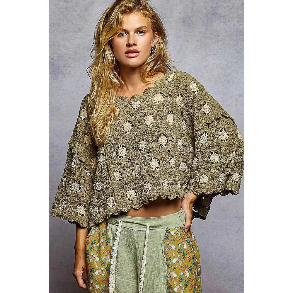POL Contrast Crochet Cropped Knit Top
